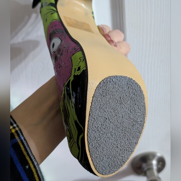 Iron First Zombie Stomper Design Peep Toe Heels 38 Limited Edition - Picture 4 of 4